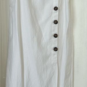 Reformation Linen Dress with adjustable straps. Brand New with tag attached.